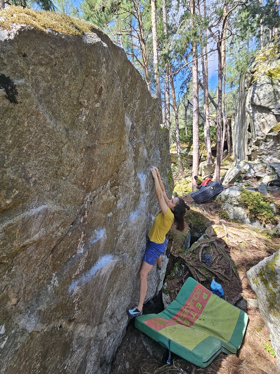 Bouldering Land of the Giants